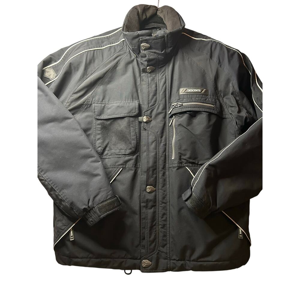 Descente D18635 Men’s Ski Jacket Black Insulated Snow Coat Pit Zips Powder Skirt